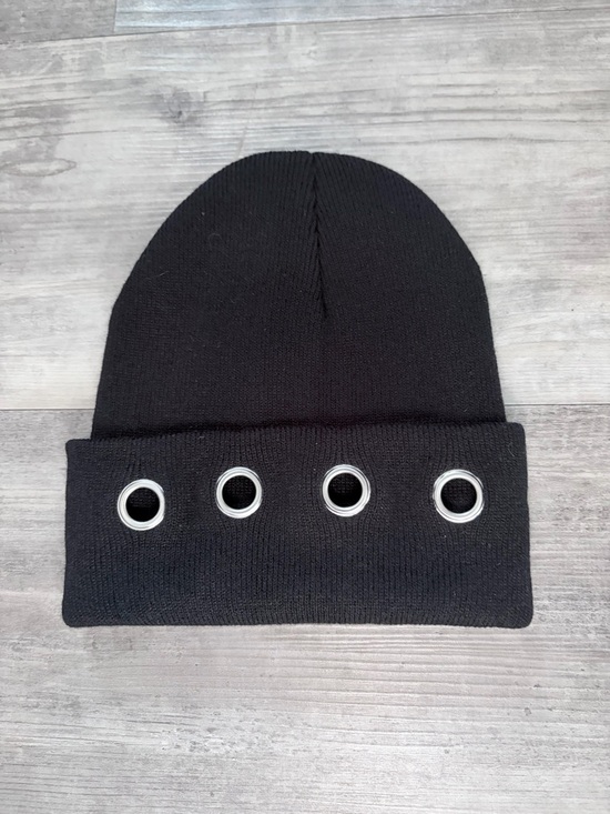 Accessories - black and silver grommet beanie